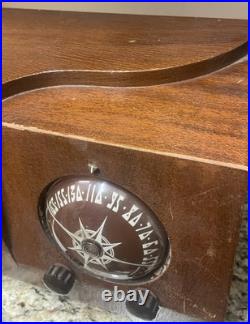 American Radio Co Vintage Model 613X Sleek Design Wood Radio With Compass Dial