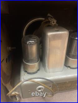 American Radio Co Vintage Model 613X Sleek Design Wood Radio With Compass Dial