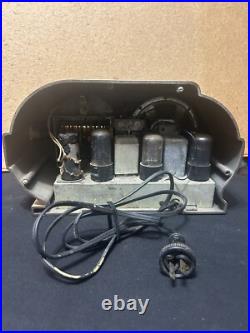 Antique 1946 Belmont Radio Model 6D111, Series B