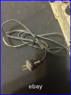 Antique 1946 Belmont Radio Model 6D111, Series B