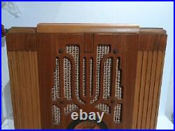Antique Crosley vintage tombstone tube radio restored and working