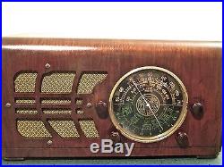 Antique Mantola vintage tube radio in wood cabinet restored and working