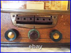 Antique TableTop Wood Admiral Vintage International Short waveTube Radio As Is