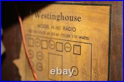 Antique-VTG Large Westinghouse Radio Wood mcm H-161 AM/FM 1947/1948 Rainbow face