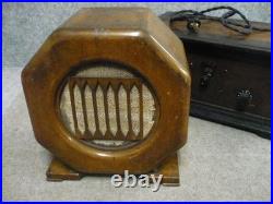 Antique Vacuum Tube Radio Receiver B31493 With Speaker Vintage Am/fm Classic