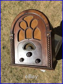Antique Vintage 1930's Era Atwater Kent Cathedral Type Wood Case Radio Model 80