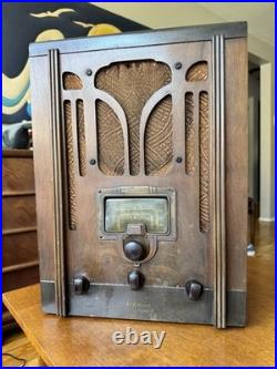 Antique Vintage 1936 RCA Superheterodyne AM/SW Tombstone Tube Radio Model 5T