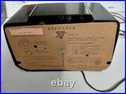 Antique Vintage 1950's Sylvania Bakelite Tube Radio