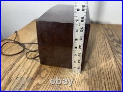 Antique Vintage Admiral Brown Bakelite AM Table Tube Radio 1940's 1950's Working Antique Vintage Admiral Brown Bakelite AM Table Tube Radio 1940's 1950's Working