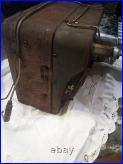 Antique/Vintage Car Radio with Tubes