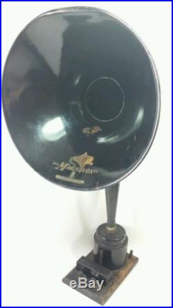 Antique Vintage Magnavox Lionshead Radio Horn with Type R3 Driver Model B