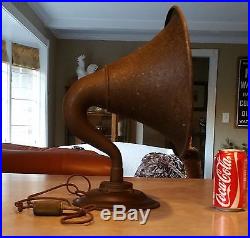 Antique Vintage RARE Atwater Kent Model R Horn Loud Speaker