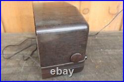 Antique Vintage RCA Victor 5Q55 RC-477D AM Superheterodyne Tube Radio Bakelite