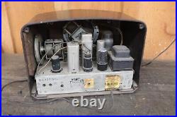 Antique Vintage RCA Victor 5Q55 RC-477D AM Superheterodyne Tube Radio Bakelite