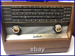 Antique Vintage SILVERTONE MODEL 7224 FOUR BAND PORTABLE SHORTWAVE R Tube Radio