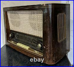 Antique Vintage Tube Radio Receiver Saba schwarzwald w5-3d