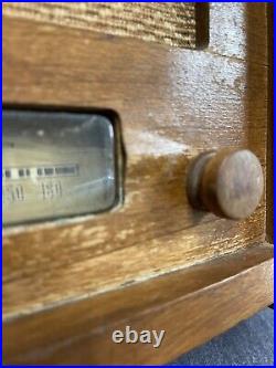 Antique Vintage Wood Art Deco Tube Radio for restoration Untested