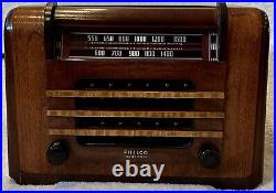 Antique/Vintage Wood Philco PT-6 Table Radio WithBluetooth