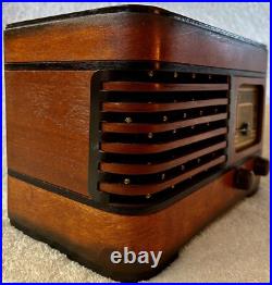 Antique Vintage Wooden Addison tube radio. WithBluetooth