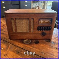 Antique Western Royal Radio Model W6D18 Works Fantastic Including Dial Light