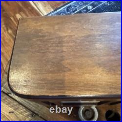 Antique Western Royal Radio Model W6D18 Works Fantastic Including Dial Light