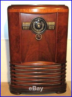 Antique Zenith vintage tube radio in wood console restored and working