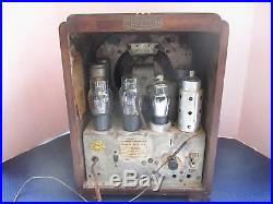 Antique vintage. VERY NICE STEWART-WARNER THOMBSTONE TUBE RADIO