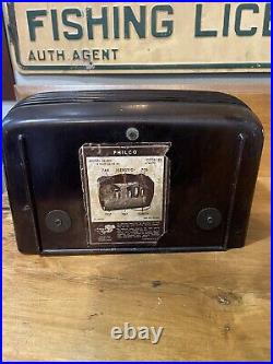 Antique vintage philco hippo tube radio bakelite 1946 works