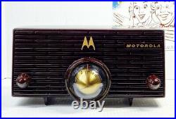 Beautiful 1956 Motorola 56H Brown AM Vintage Tube Radio Restored Excellent