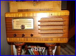 Beautiful Vintage 1838 General Electric Model F-70 AM-SW Tube Radio Powers Up