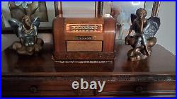 Beautiful Vintage 1941 Philco Radio Model 42-345 Looks and Plays Terrific Beautiful Vintage 1941 Philco Radio Model 42-345 Looks and Plays Terrific