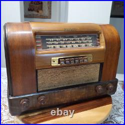 Beautiful Vintage 1941 Philco Radio Model 42-345 Looks and Plays Terrific Beautiful Vintage 1941 Philco Radio Model 42-345 Looks and Plays Terrific