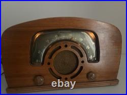Beautiful Vintage Antique Zenith Radio Model 6D2614 Tube
