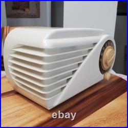 Beautiful Vtg Farnsworth Bullet Art Deco Style Radio GT-051 Looks & Plays EXE