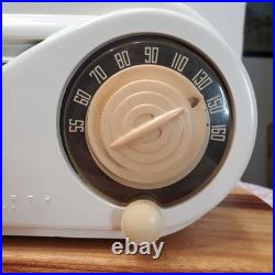 Beautiful Vtg Farnsworth Bullet Art Deco Style Radio GT-051 Looks & Plays EXE