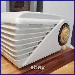 Beautiful Vtg Farnsworth Bullet Art Deco Style Radio GT-051 Looks & Plays EXE
