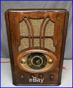 Beautiful, WORKING Rare RADOLEK 1936 vintage Vacuum Tube Tombstone Radio