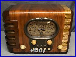 Beautiful, WORKING Zenith'RACETRACK' 1938 Tombstone vintage vacuum tube radio