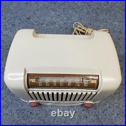 Bendix Aviation Tube Radio 55L2 AM Bakelite Vintage 1940's White Tabletop Works