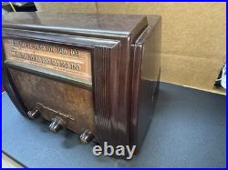Bendix Bakelite 1949 AM/FM Tube Superheterodyne Radio Model 75P6U Vintage Bendix Bakelite 1949 AM/FM Tube Superheterodyne Radio Model 75P6U Vintage