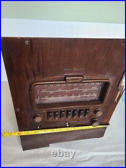 CAPEHART VINTAGE TUBE RADIO, AS IS, For Parts Or Repair Only