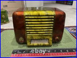 Clarion Vintage Tube Radio, Beautiful Two Tone Green Swirl (catalin like)