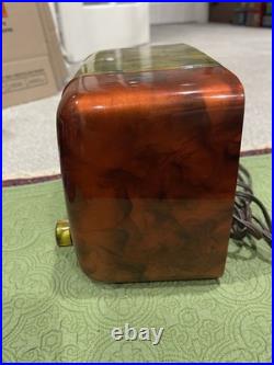 Clarion Vintage Tube Radio, Beautiful Two Tone Green Swirl (catalin like)