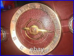Crosley 10-138 vintage Maroon tabletop tube radio 1950s