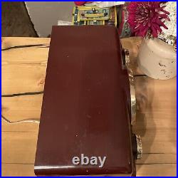 Crosley 10-138 vintage Maroon tabletop tube radio 1950s