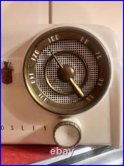 Crosley D-25 Vintage 1950s Electric Dashboard Tube Radio Clock Bakelite