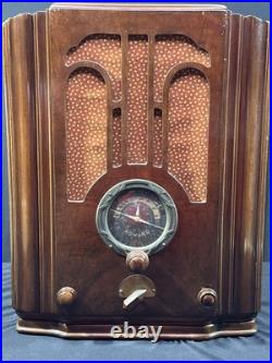 Crosley Tube Wood Tombstone Vintage Radio! Working