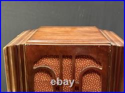 Crosley Tube Wood Tombstone Vintage Radio! Working