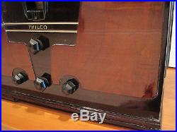 EXCEPTIONAL VINTAGE PHILCO EARLY 16B 5BAND SHOULDERED TOMBSTONE RADIO