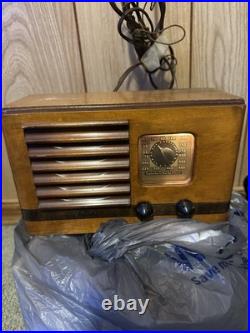 Emerson Ingraham (1940)'s Antique / Vintage AM Tube RadioRARE Emerson Ingraham (1940)'s Antique / Vintage AM Tube RadioRARE